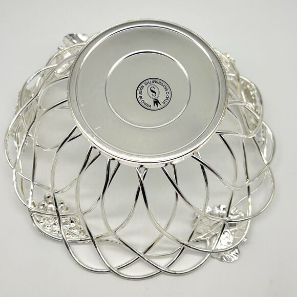 VTG Studio Silversmiths Silverplated Wire Round Basket Grape Clusters & Leaves - Picture 7 of 15